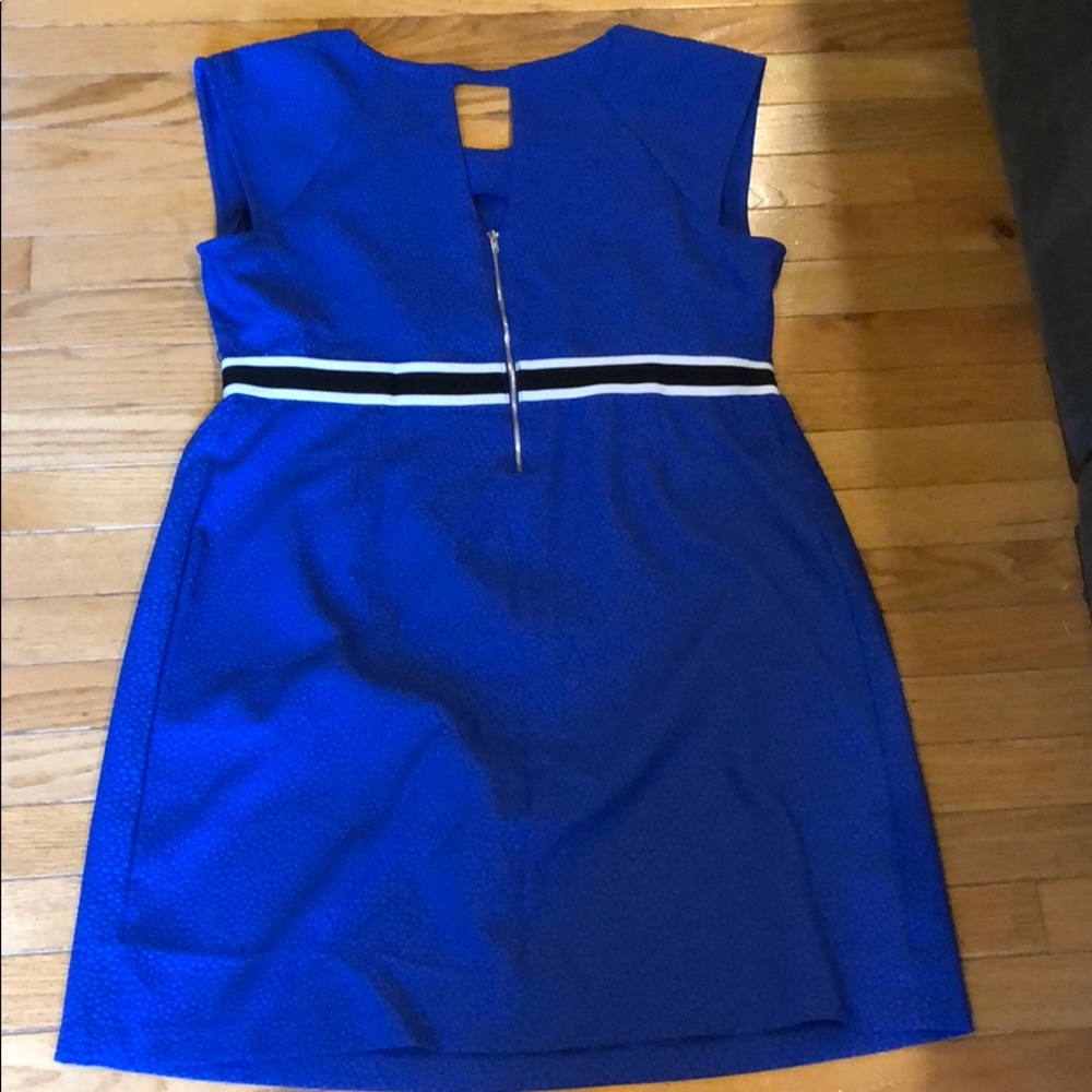 Maternity dress - Picture 3 of 4